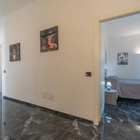 Aparthotel Dream House 3*