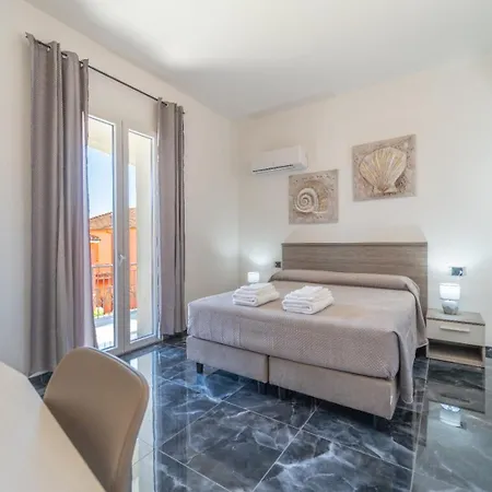 Aparthotel Dream House 3*